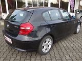 BMW Řada 1 (2008) 118d 105kW - náhled 8