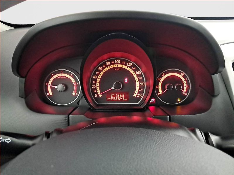 Kia Ceed (2012) 1.6 CRDi, po STK - fotka 11 z 16