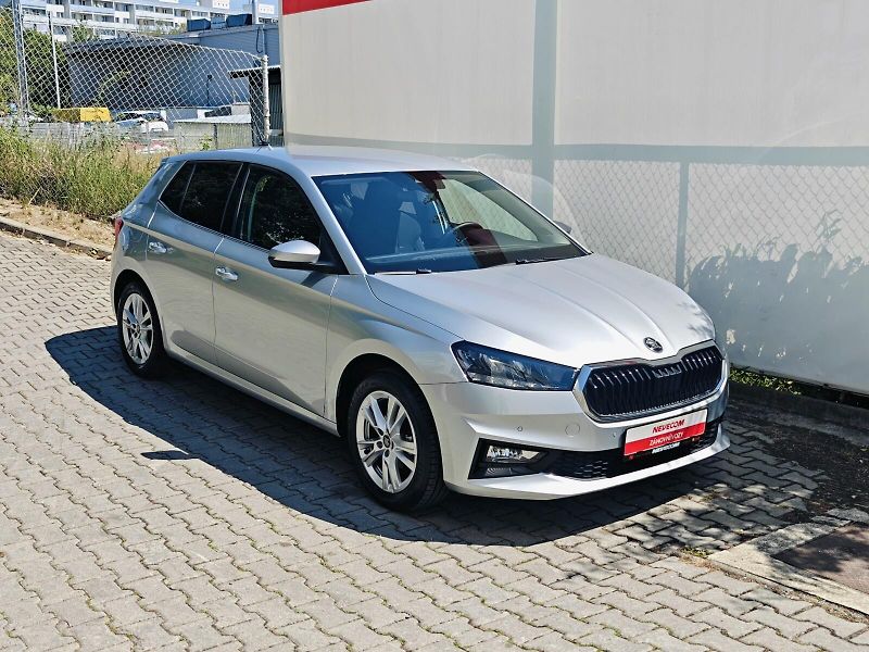 Škoda Fabia (2025) 1,0 TSI 70 kW 130 LET PREMIUM - fotka 5 z 39