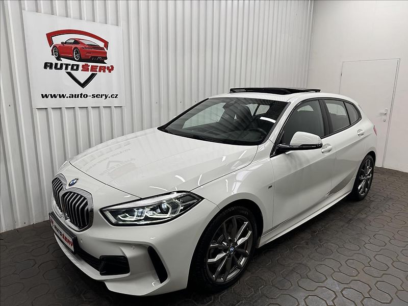 BMW Řada 1 120i M Sport Virtual Pano LED - fotka 2 z 47