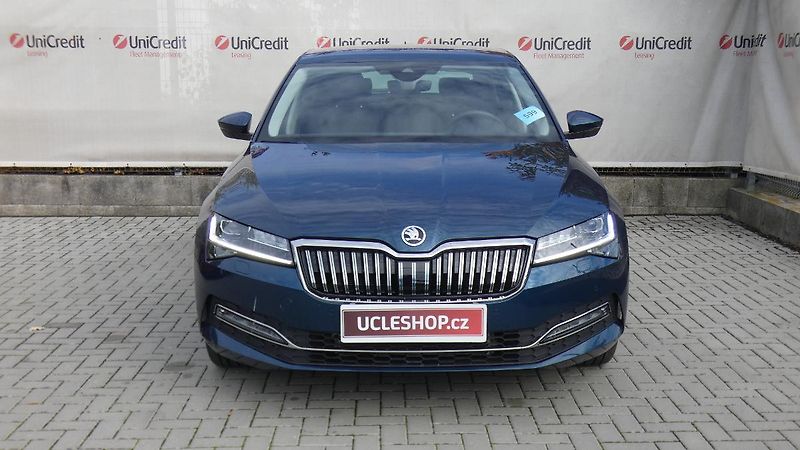 Škoda Superb 2,0 TDI 147kw 4x4 DSG Style - fotka 2 z 27