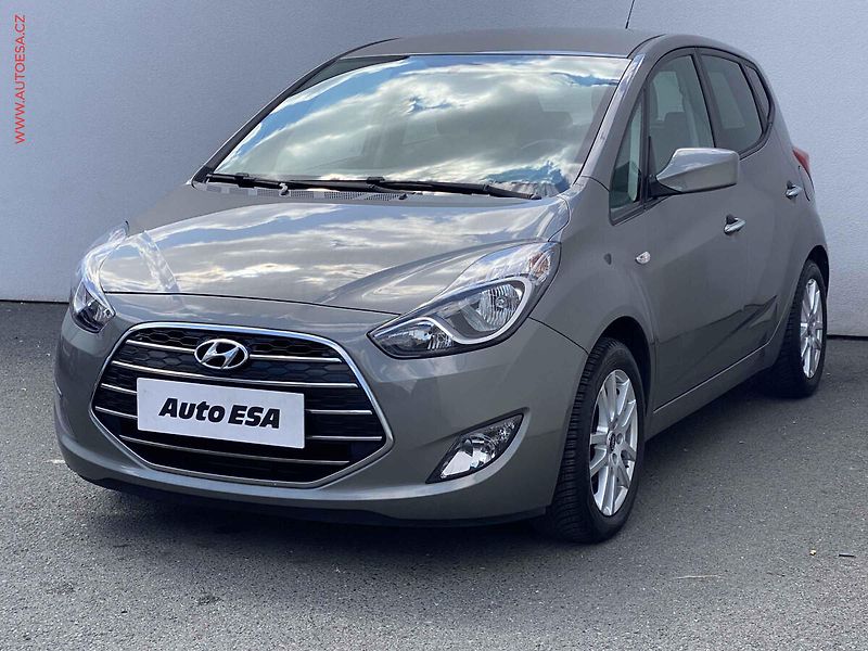 Hyundai ix20 (2018) 1.6i, Klima - fotka 3 z 16