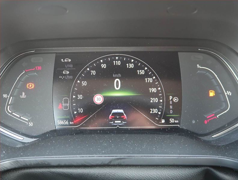 Renault Captur (2020) 1.3 TCe, Automat, Serv.kniha - fotka 11 z 19