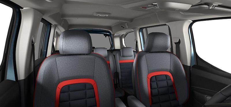 Citroën Berlingo (2026) XL MAX Diesel 130k EAT8 - fotka 7 z 8
