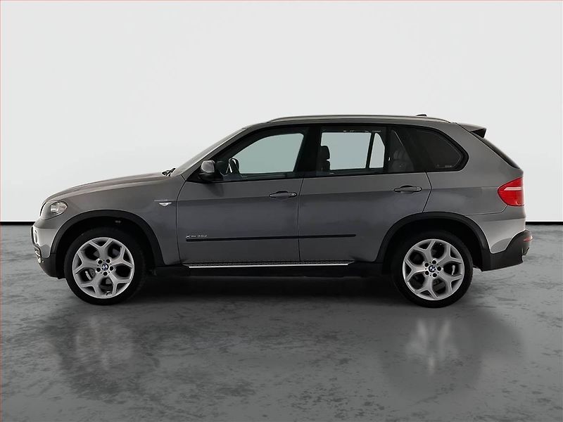BMW X5 (2009) xDrive35d - fotka 3 z 23