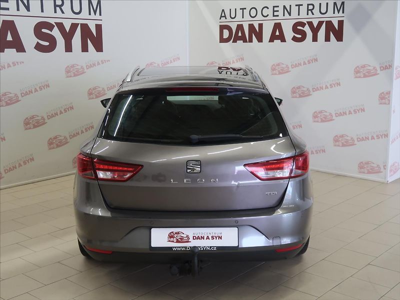 Seat Leon 2,0 TDI 110KW DSG Stylance - fotka 5 z 33