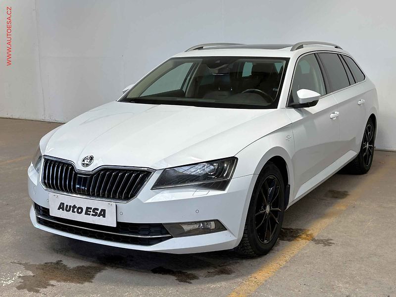 Škoda Superb (2017) 2.0TDi, DSG, webasto - fotka 3 z 17