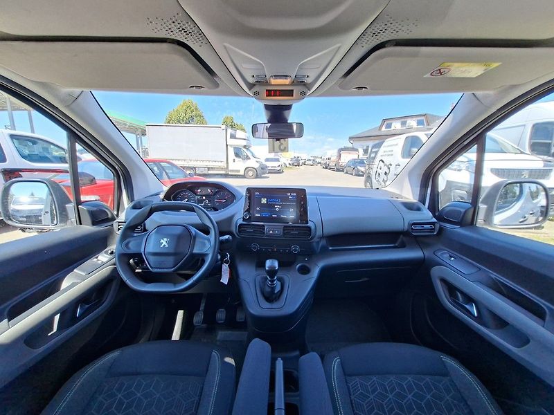 Peugeot Rifter ACTIVE 1.5 BHDi 130k M6 - fotka 2 z 22