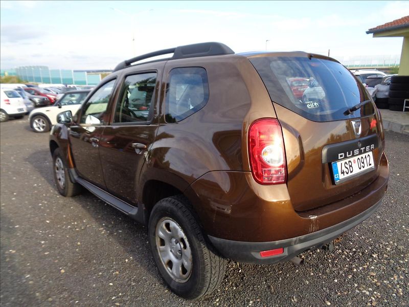 Dacia Duster 1,6 - fotka 3 z 15