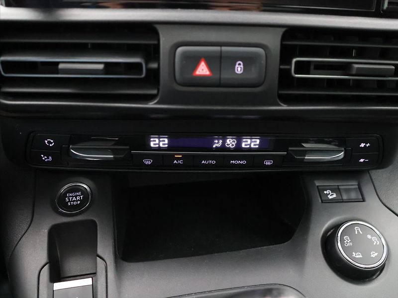 Peugeot Rifter 1,2 81kW GT-Line Aut.klima Taž - fotka 18 z 28