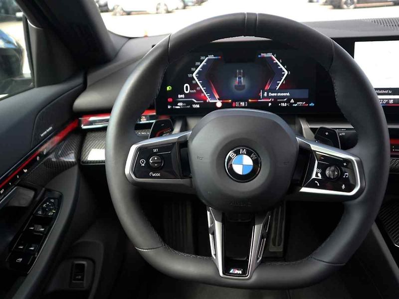 BMW Řada 5 - fotka 9 z 10