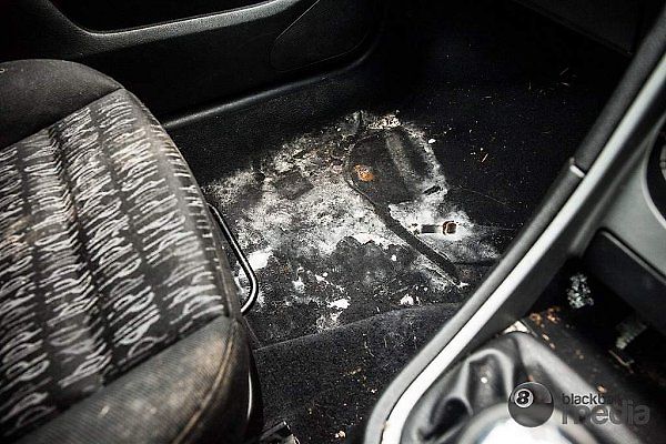 Brit nabízí Peugeot 307 zdarma, je nechutně zaneřáděný.