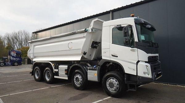 Volvo (2025) NOVÝ - Eur6 sklápěč 8x6 - fotka 7 z 10
