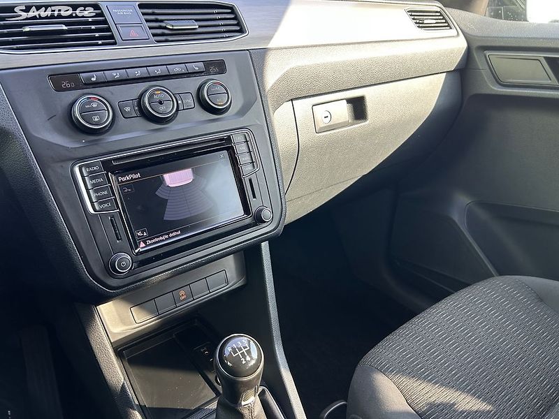 Volkswagen Caddy (2016) 2.0 TDi LIFE servisní kniha - fotka 24 z 35