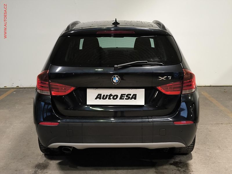 BMW X1 (2010) 2.0d xDrive20d, Navi, bixen - fotka 5 z 16