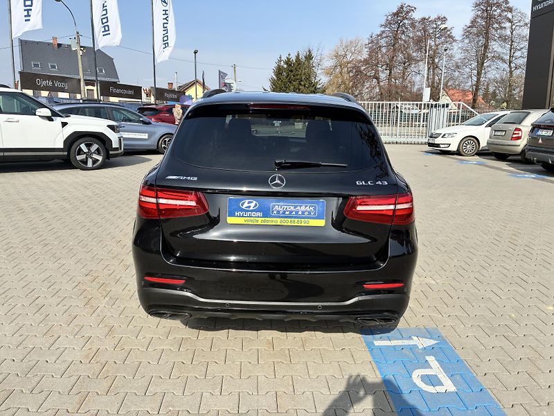 Mercedes-Benz GLC 43-AMG3.0-V6 270kW REZERVACE - fotka 6 z 36