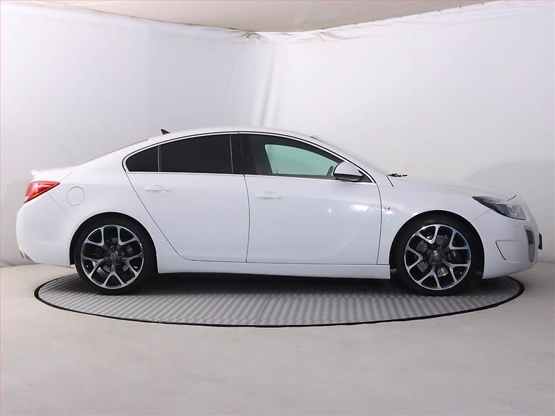 Opel Insignia (2011) OPC Line 2.8 T OPC, 4X4 - fotka 6 z 19