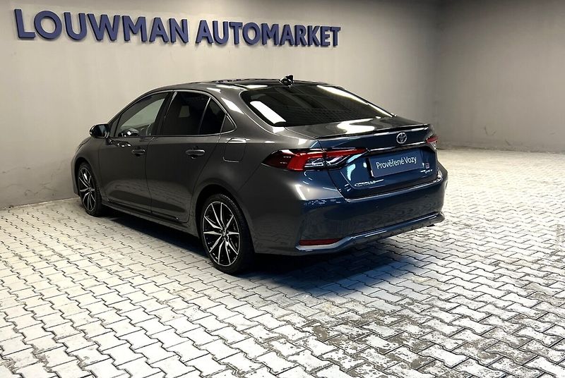 Toyota Corolla 1,8 Hybrid AT GR SPORT DYNAMIC - fotka 16 z 17