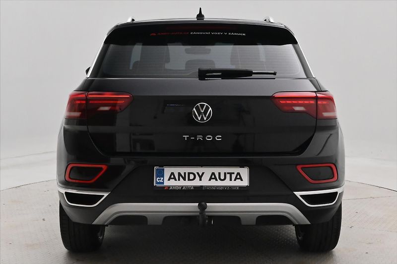 Volkswagen T-Roc 2,0 TDI 110kW DSG Style Plus Z - fotka 6 z 31