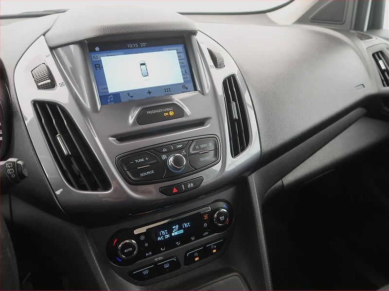 Ford Tourneo Connect (2017) Maxi Titanium 1.5 TDCi, 7Míst - fotka 12 z 25