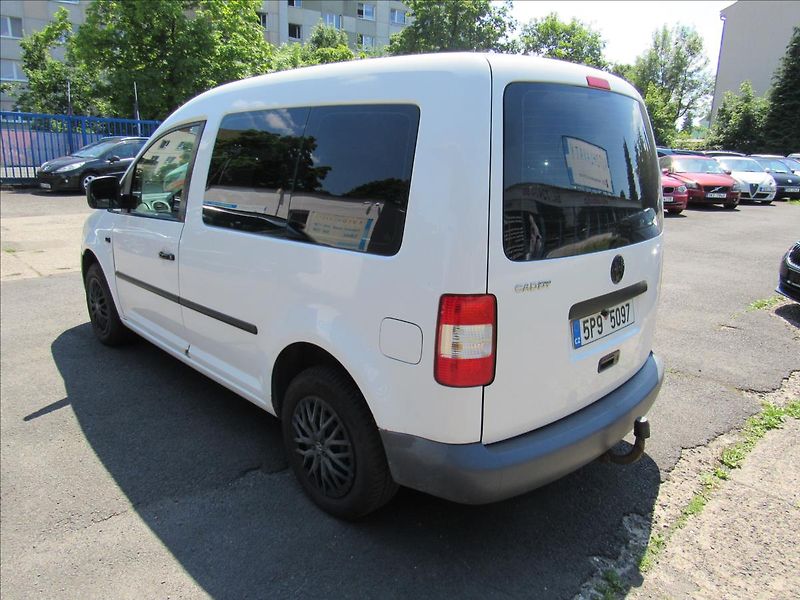 Volkswagen Caddy 1,9 TDi 77kW 5 míst - fotka 4 z 29