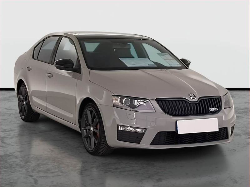 Škoda Octavia (2014) RS 2.0 TSI, Bi-Xenony - fotka 1 z 22