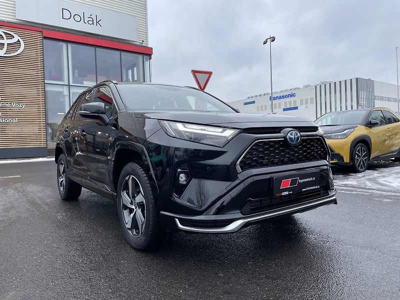 Toyota RAV4 2.5 Plug-in Hybrid ODBĚR 10/26 - fotka 1 z 34