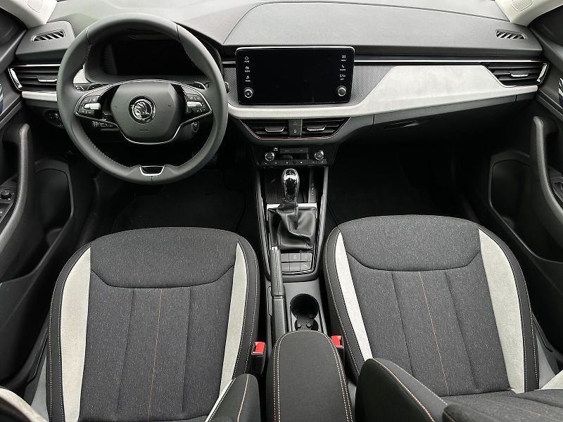 Škoda Scala First Edition 1.0TSi 85kW DSG - fotka 41 z 48