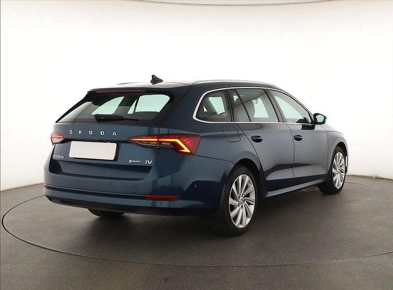 Škoda Octavia (2021) Style Plus 1.4 TSI iV - fotka 5 z 30