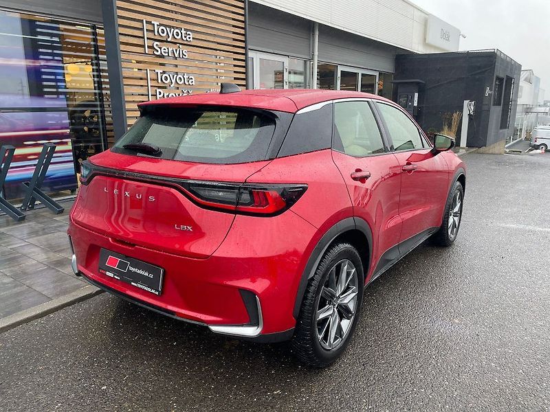 Lexus LBX NG23 1.5L HEV CVT - fotka 5 z 26