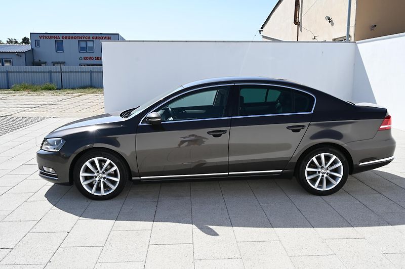 Volkswagen Passat 2.0TSI 155KW DSG Highline 7/14 - fotka 8 z 44