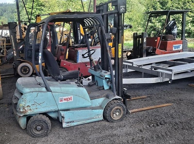 Desta (2002) D20 2000 kg - fotka 1 z 6