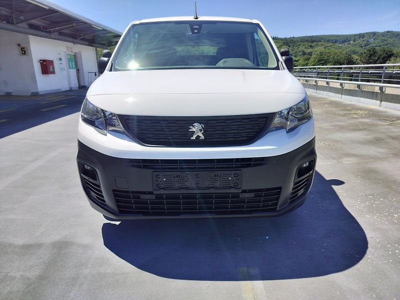 Peugeot Partner 1.5 BlueHDI - fotka 2 z 24