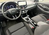 Hyundai i30 1,6 118 kw Fastback Mild Hybri - náhled 11