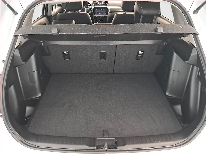 Suzuki Vitara (2021) Elegance 1.4 BoosterJet - fotka 14 z 17