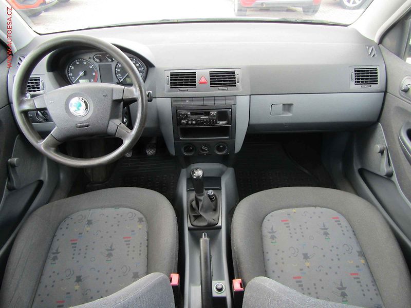 Škoda Fabia (2004) 1.2i, servis.kniha - fotka 8 z 15