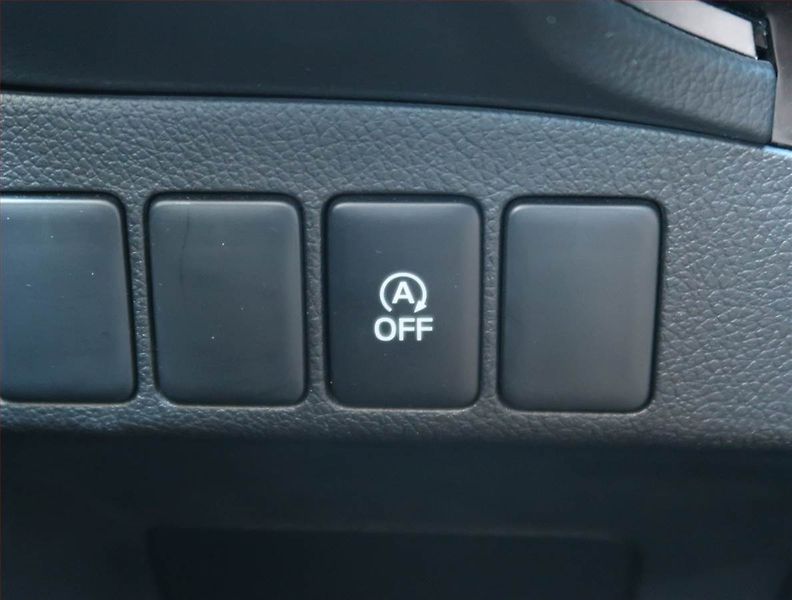 Mitsubishi Outlander (2018) Intense 2.0, 4X4, Automat - fotka 17 z 25