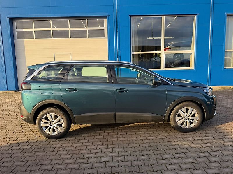 Peugeot 5008 ACTIVE 1.2PT 130 MAN6 7míst - fotka 11 z 11