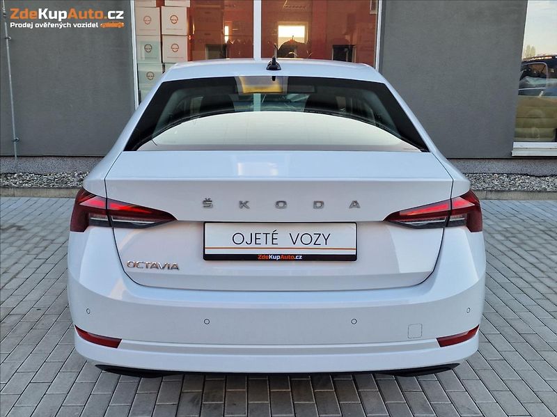 Škoda Octavia 2.0TDI Style, původ ČR,1.Maj. - fotka 9 z 50