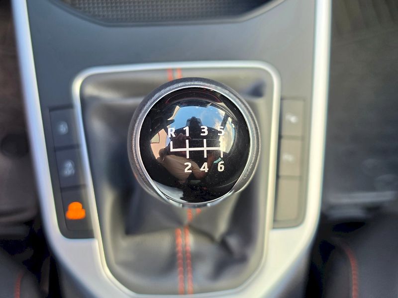 Seat Arona (2023) 1,0TSI 81KW FR - fotka 19 z 30