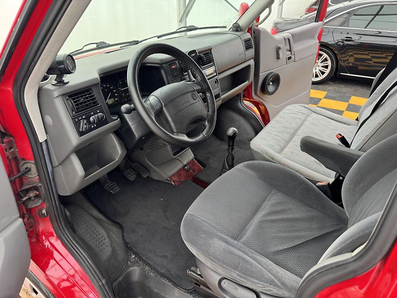 Volkswagen Caravelle California*2.5d*75kw*KLIMA* - fotka 8 z 23