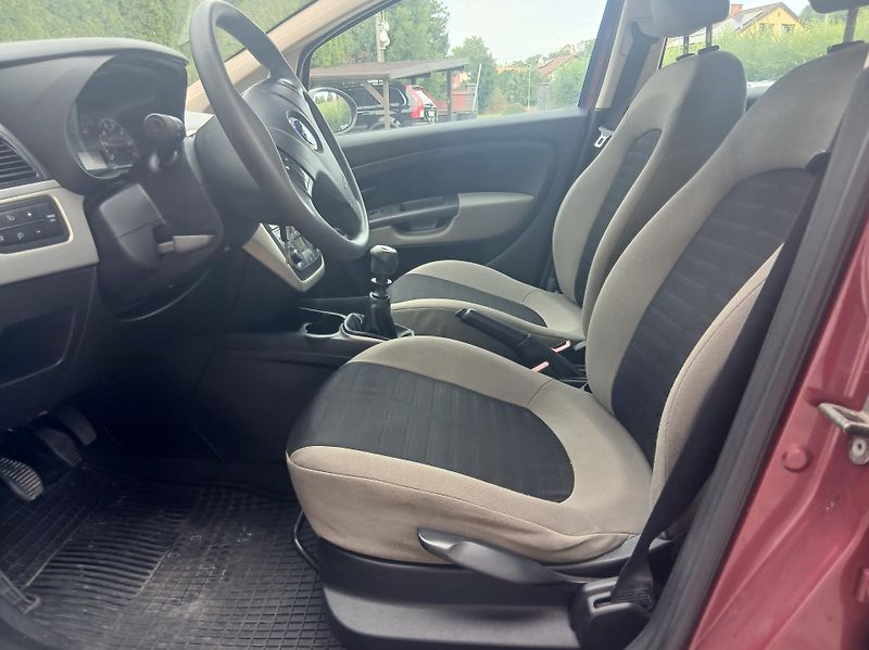 Fiat Grande Punto 1.4i 57 kW  - fotka 10 z 29