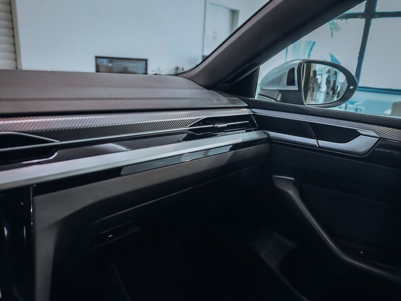 Volkswagen Arteon Shooting Brake R SB 4M - 235kW - TOP - fotka 18 z 31