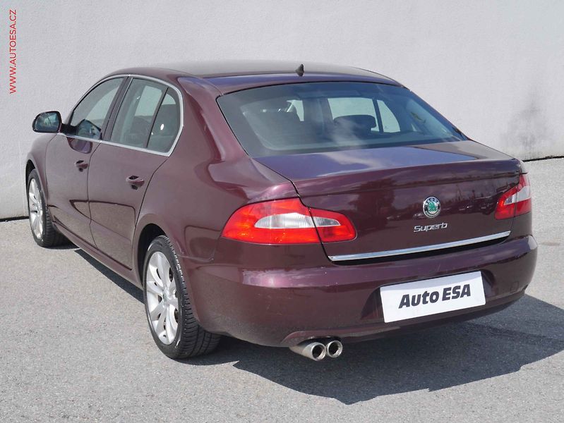 Škoda Superb (2009) 1.4TSi, Ambition - fotka 6 z 12