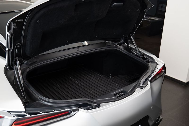Lexus LC 500 Sport+ - fotka 22 z 27
