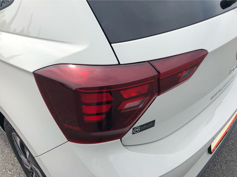 Volkswagen Polo People 1,0 TSI 5G - fotka 25 z 28
