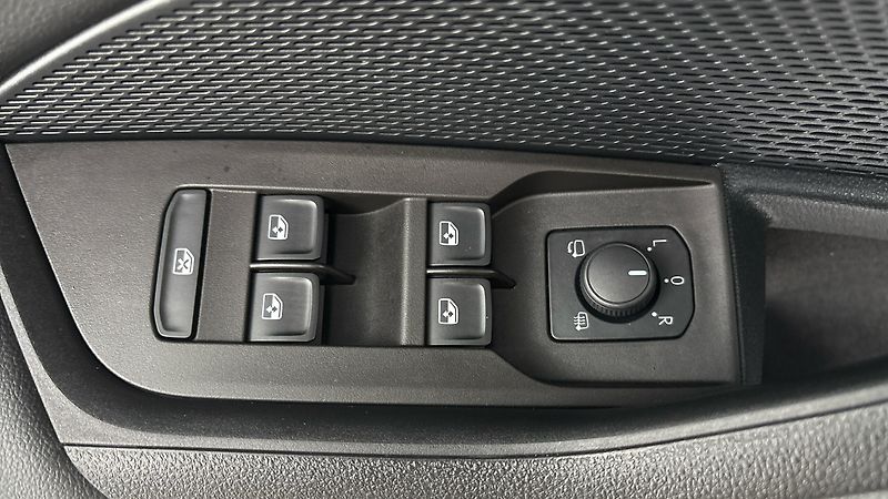 Škoda Octavia 2.0 TDI DSG Ambition - fotka 21 z 24