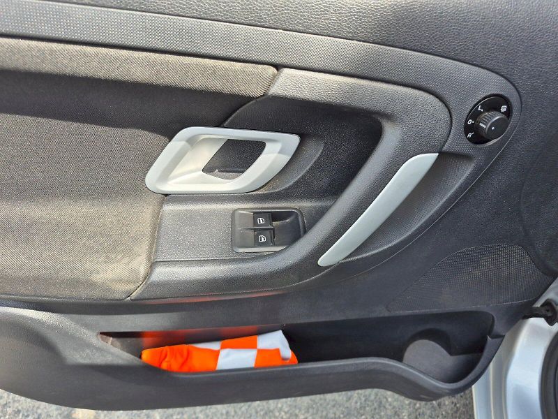 Škoda Fabia (2009) Ambiente Plus 1.9 TDI 77kW Com - fotka 11 z 22