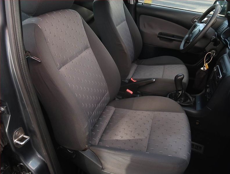 Škoda Octavia (2007) 1.6, po STK, jezdí skvěle - fotka 9 z 16