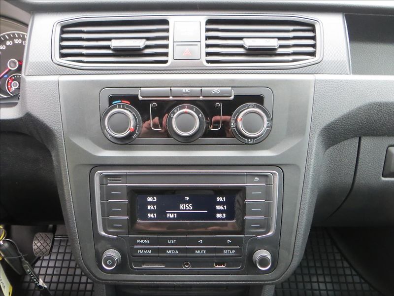 Volkswagen Caddy 1,4 TGI CNG MAXI Dílna ČR - fotka 15 z 18